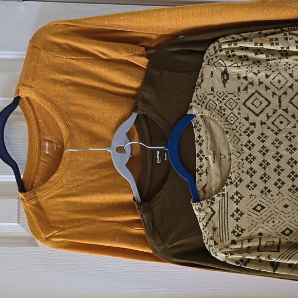 SONOMA BRAND WOMEN'S ADAPTIVE DESIGN LONG SLEEVE TEES BUNDLE OF THREE SIZE SMALL - Picture 2 of 16